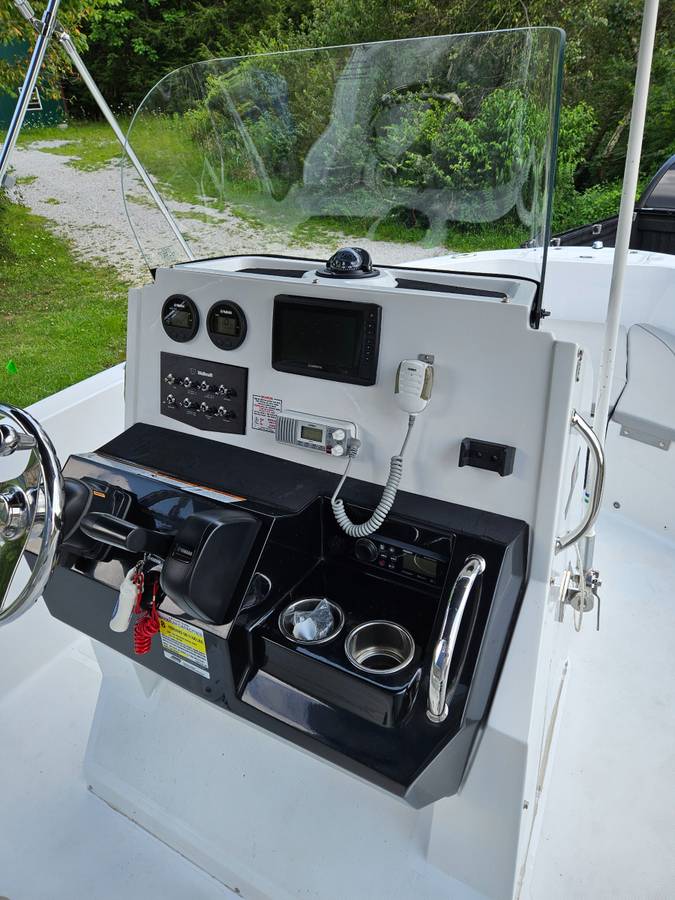 2021 Wellcraft, Import USA — Foto 9 z 12