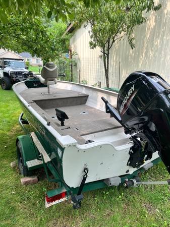 Crestliner, Import USA — Foto 10 z 12