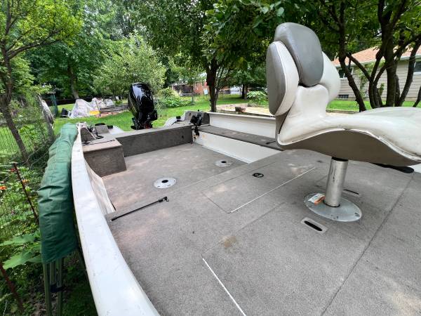 Crestliner, Import USA — Foto 12 z 12