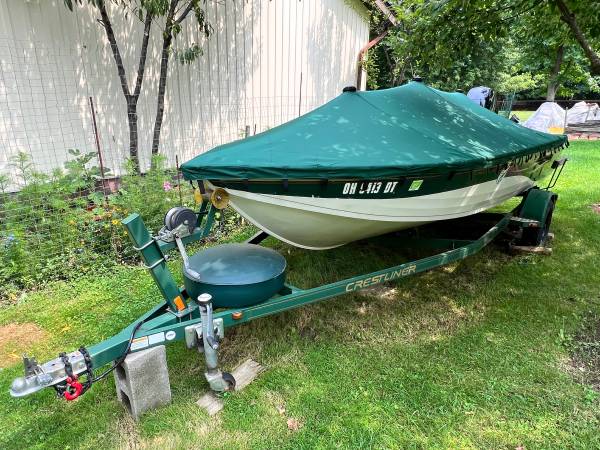 Crestliner, Import USA — Foto 2 z 12
