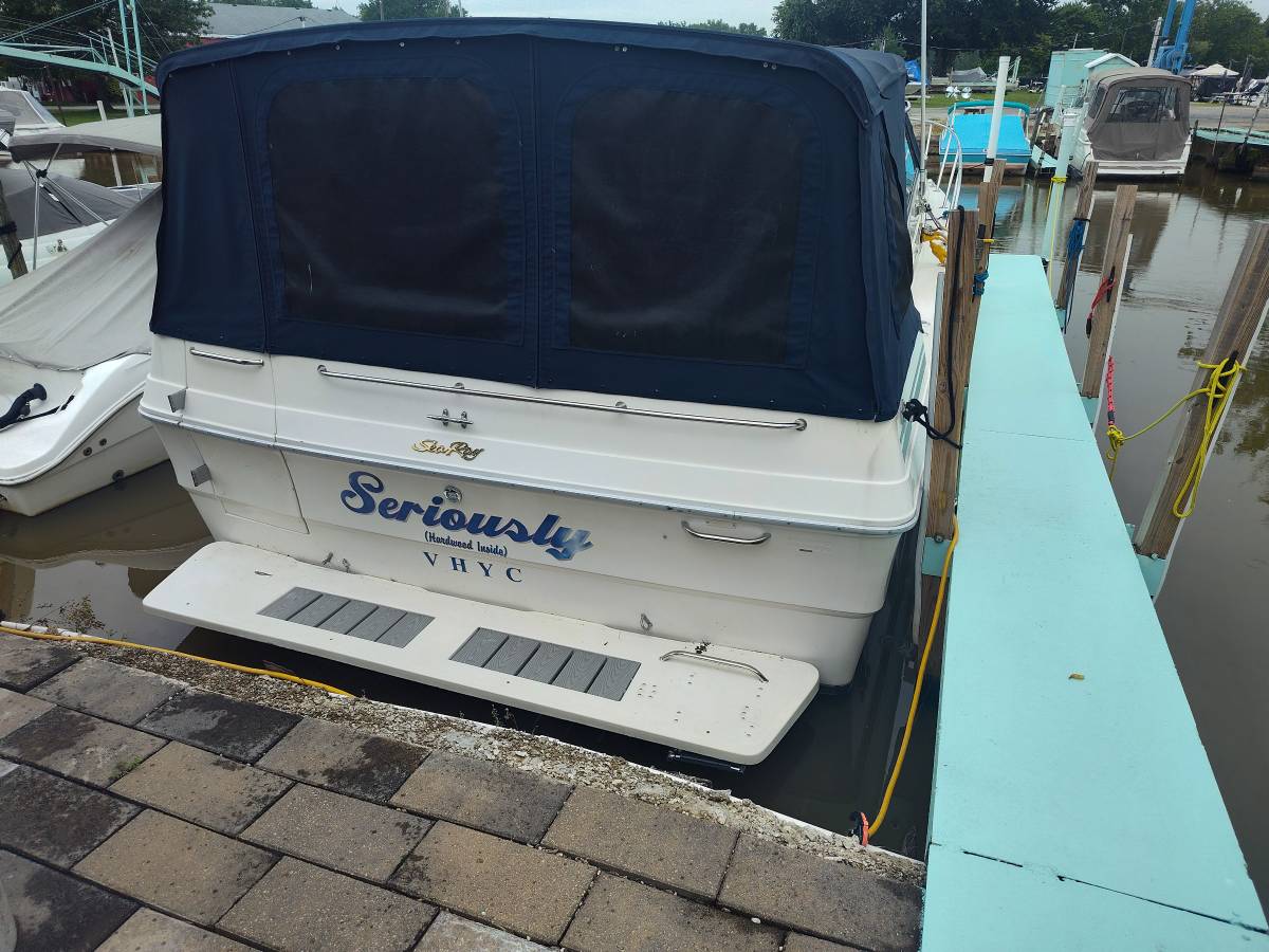 Sea Ray, Import USA — Foto 2 z 12