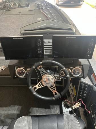 2020 Ranger, Import USA — Foto 3 z 6