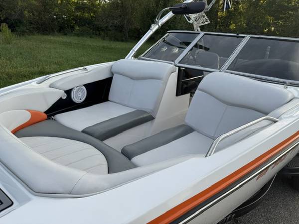 2006 MasterCraft, Import USA — Foto 6 z 12