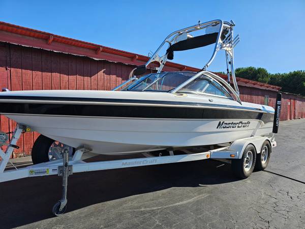 2000 MasterCraft, Import USA — Foto 1