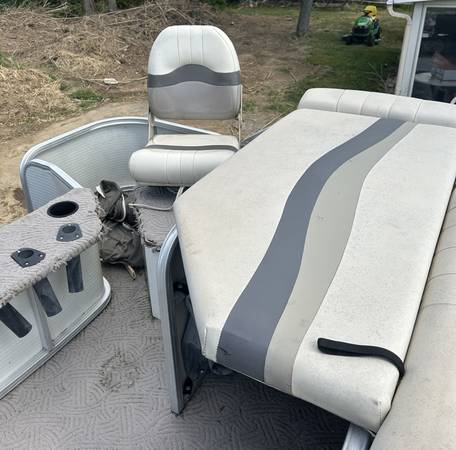 Lowe, Import USA — Foto 5 z 5
