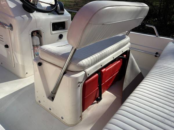 1998 Boston Whaler, Import USA — Foto 4 z 12