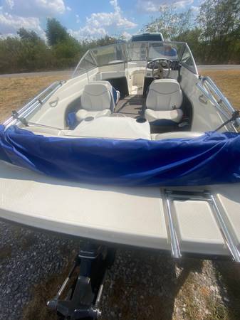 2004 Bayliner, Import USA — Foto 2 z 7