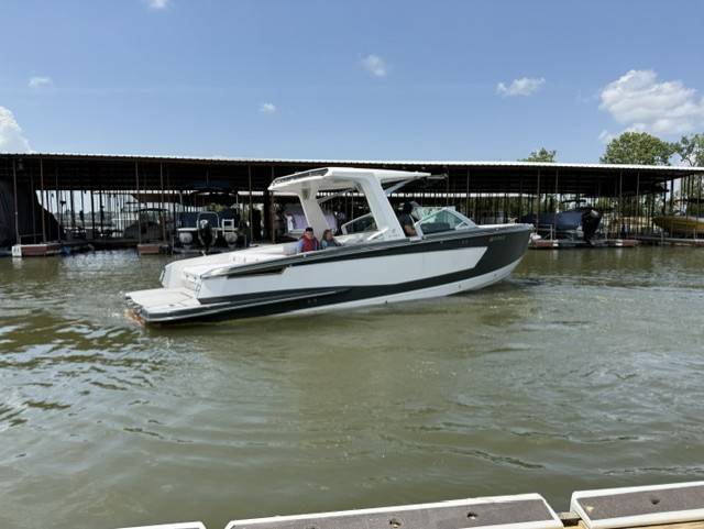 2021 MasterCraft, Import USA — Foto 2 z 12