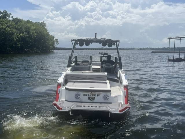 2022 Cobalt, Import USA — Foto 6 z 12