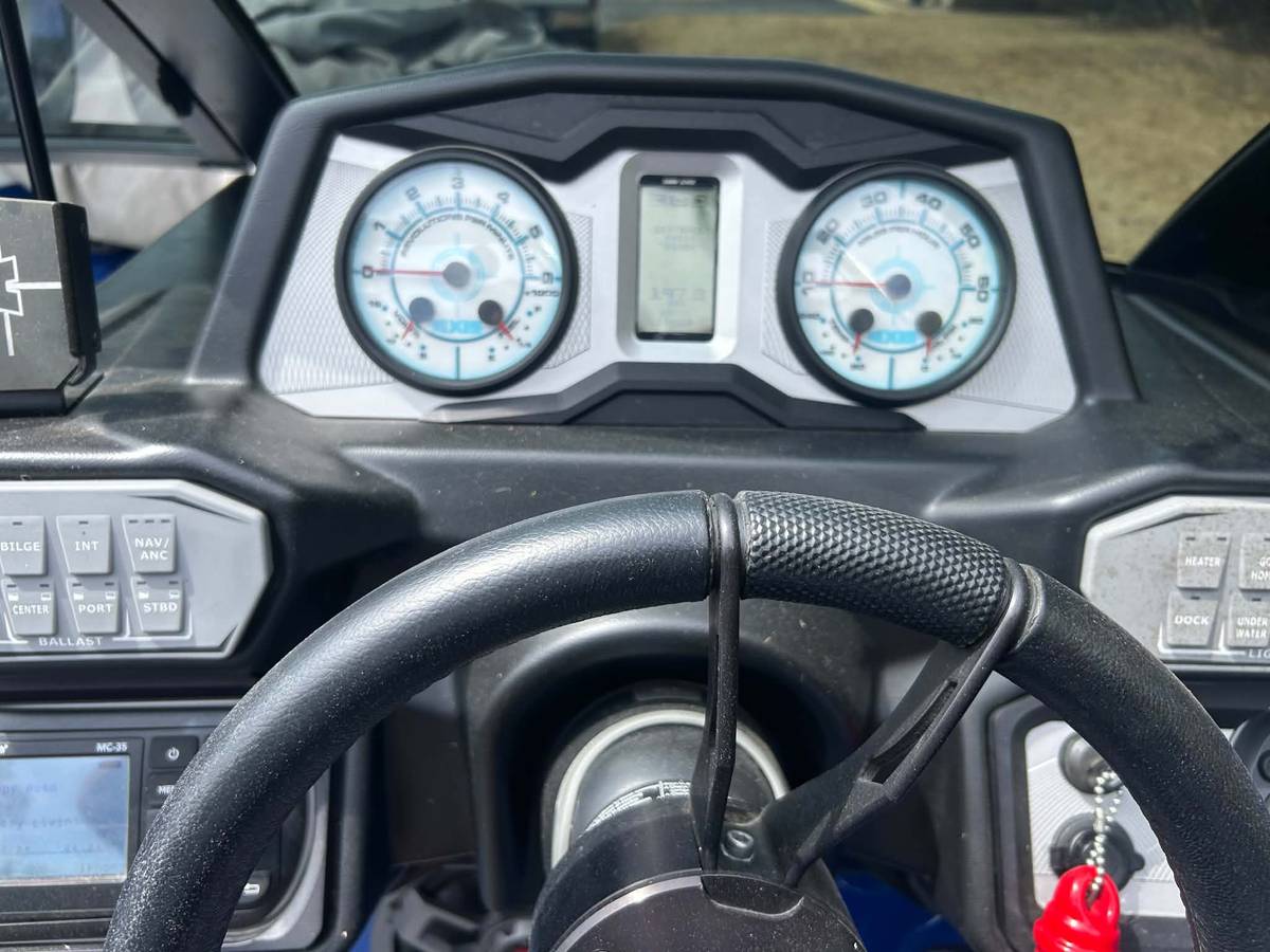 2021 Axis, Import USA — Foto 10 z 12