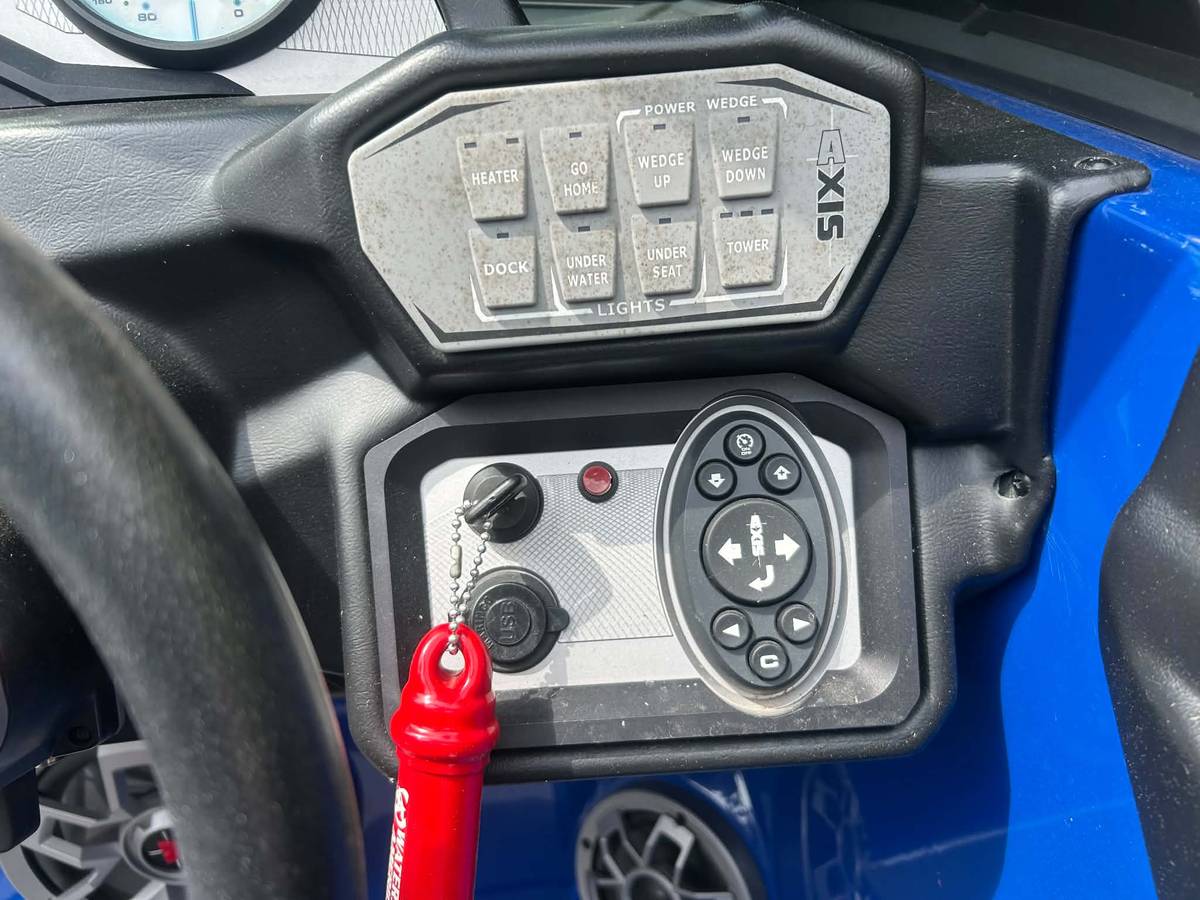 2021 Axis, Import USA — Foto 9 z 12