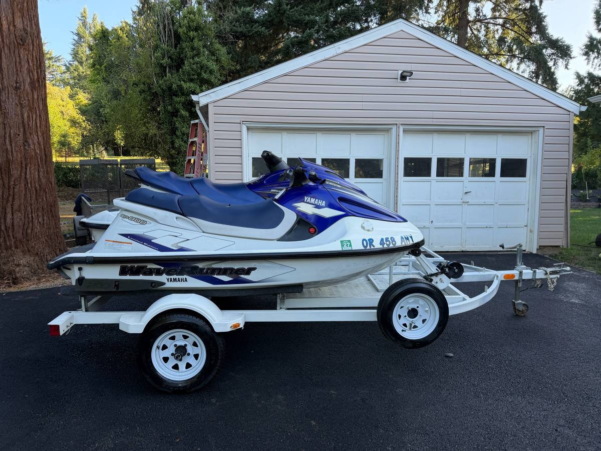 2004 Yamaha, Import USA — Foto 2 z 11