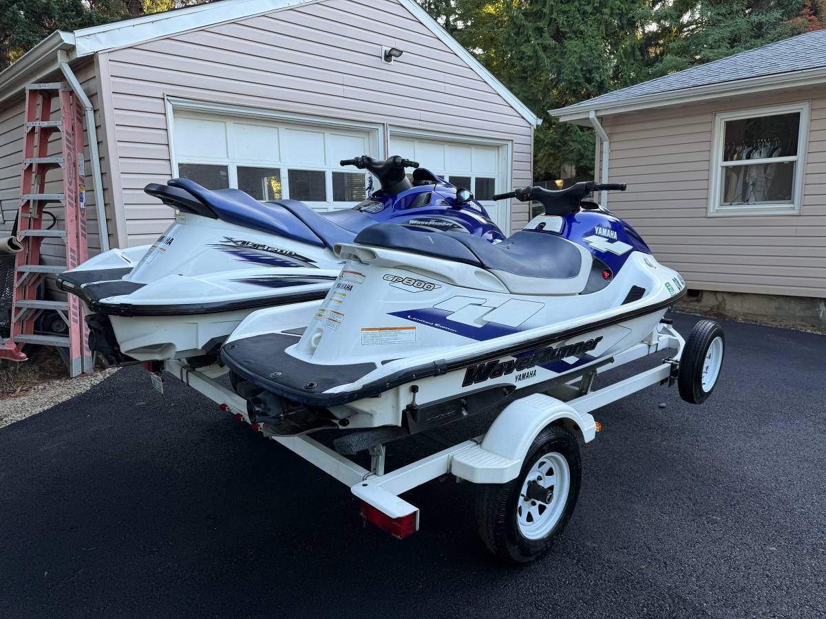 2004 Yamaha, Import USA — Foto 3 z 11