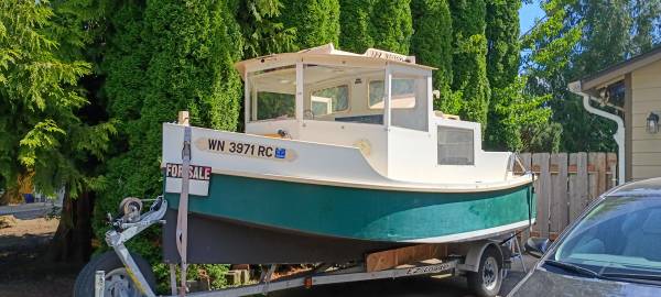 Pilothouse Style Phil Bolger designed Micro Trawler, Import USA — Foto 1