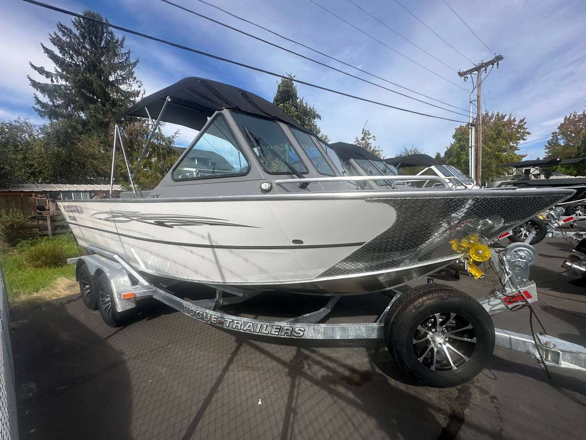 2026 Crestliner, Import USA — Foto 2 z 10