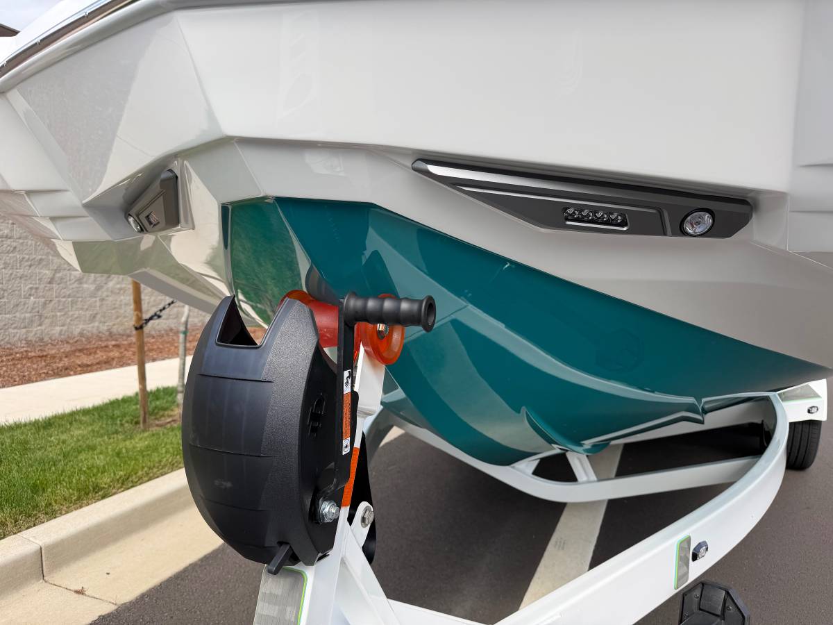2026 Supra, Import USA — Foto 4 z 12