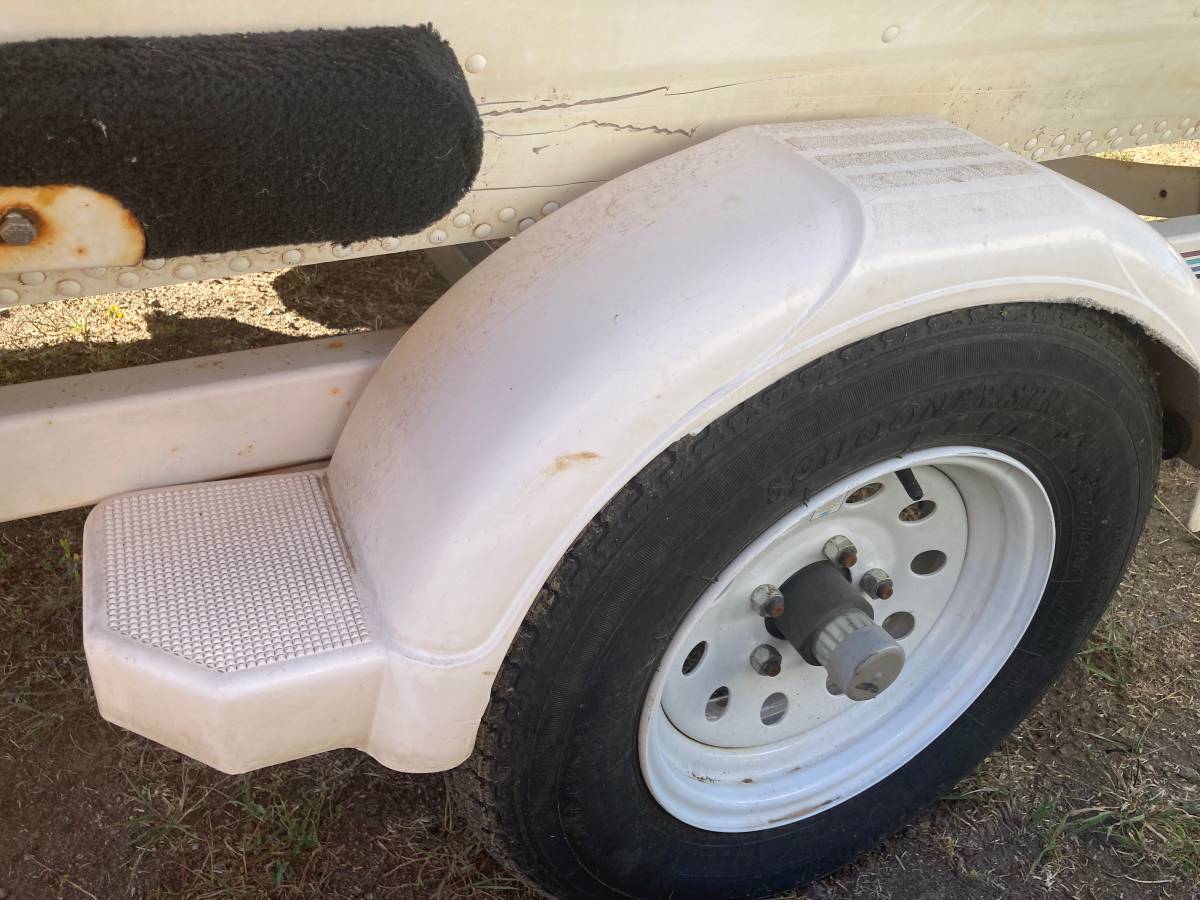 Lowe, Import USA — Foto 10 z 12