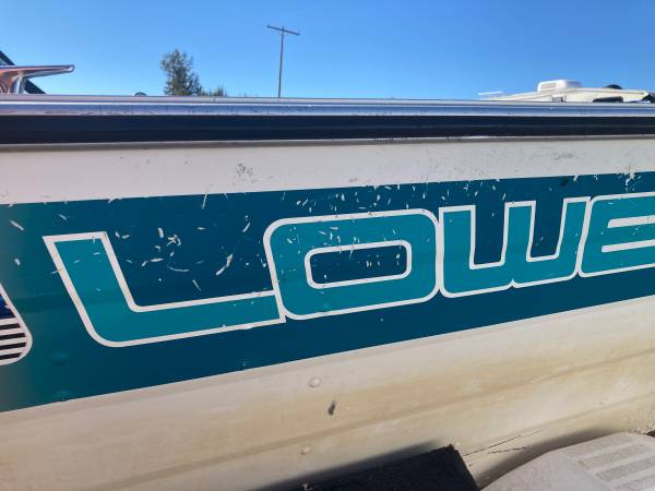 Lowe, Import USA — Foto 9 z 12