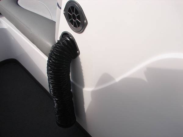2007 Supra, Import USA — Foto 4 z 7