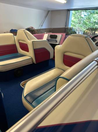 21 ft Crusader Ski Boat, Import USA — Foto 6 z 12