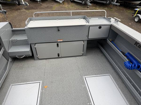 2026 Crestliner, Import USA — Foto 10 z 12