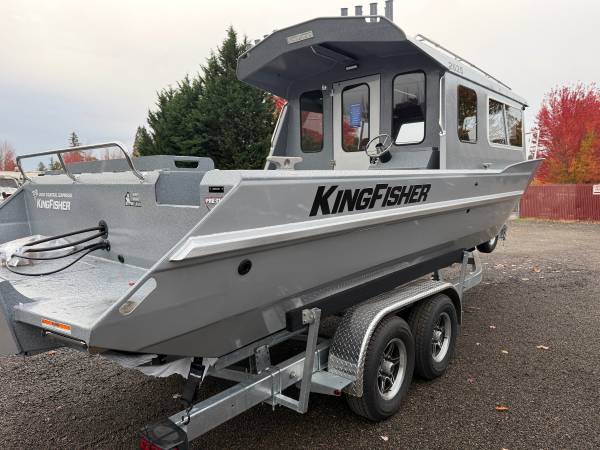 2026 Crestliner, Import USA — Foto 4 z 12