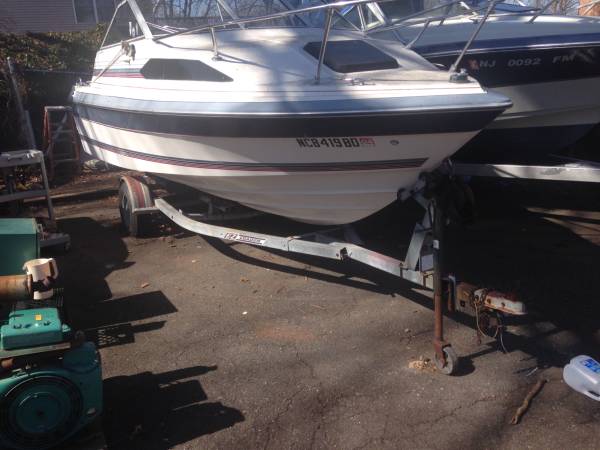 Bayliner, Import USA — Foto 2 z 2
