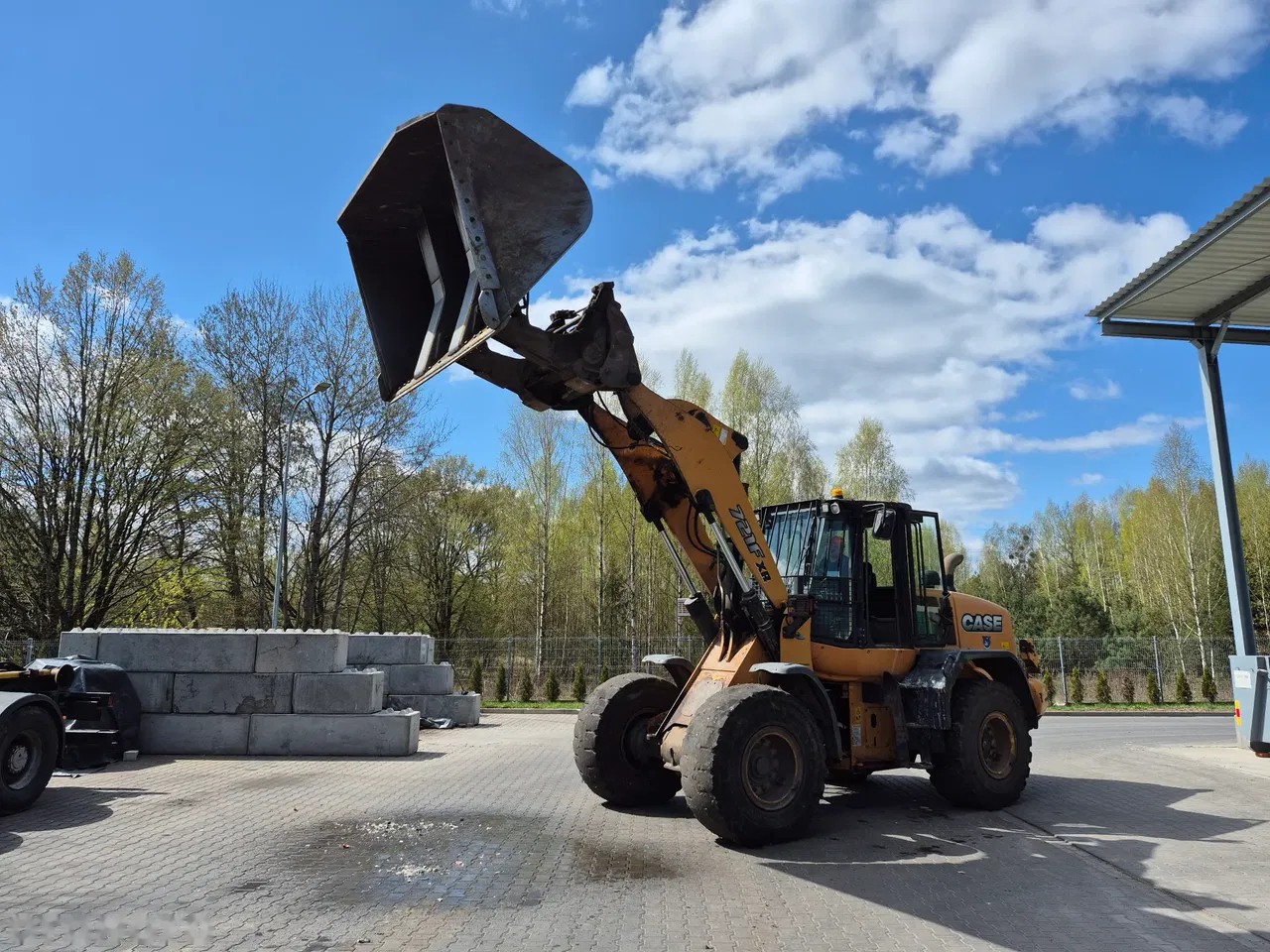 2015 Case 721F XR, 19.290 mth, Import Auf Lager in der EU — Foto 2 z 7