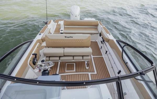 2025 Bayliner, Import USA — Foto 3 z 6