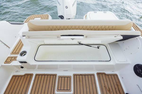 2025 Bayliner, Import USA — Foto 5 z 6