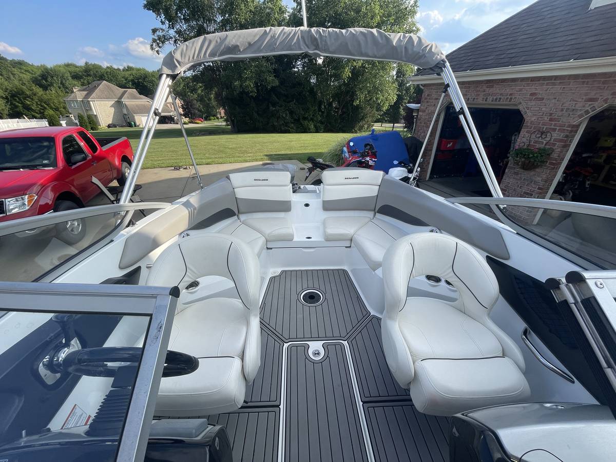 2012 Sea-Doo, Import USA — Foto 11 z 12
