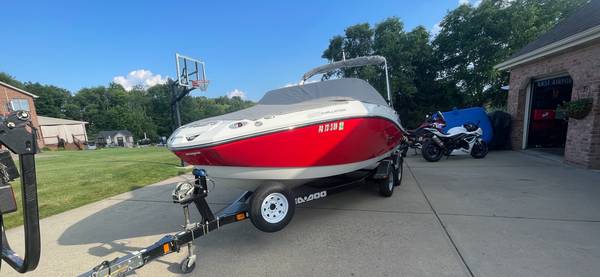 2012 Sea-Doo, Import USA — Foto 2 z 12