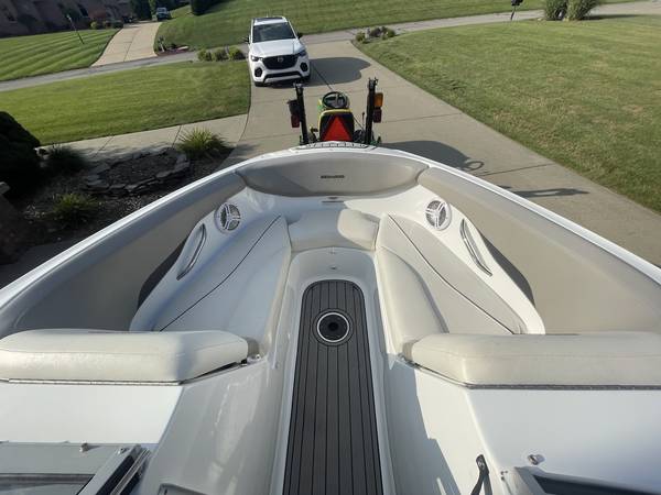 2012 Sea-Doo, Import USA — Foto 6 z 12