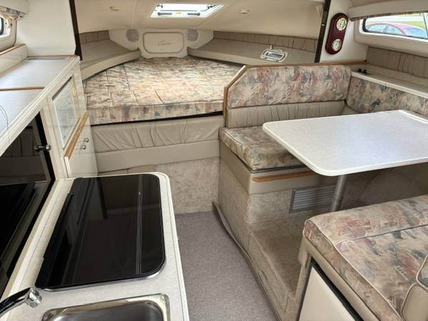 Bayliner, Import USA — Foto 10 z 12