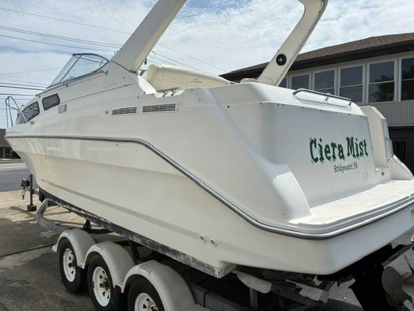 Bayliner, Import USA — Foto 3 z 12