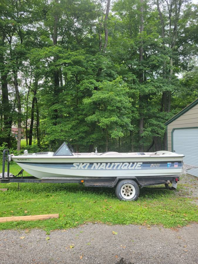 1984 Nautique, Import USA — Foto 1 z 8 1984 Nautique, Import USA — Foto 1 z 8