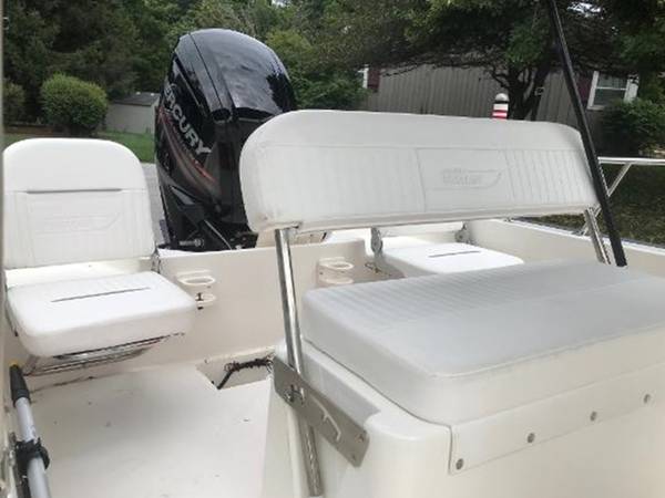 2016 Boston Whaler, Import USA — Foto 3 z 5