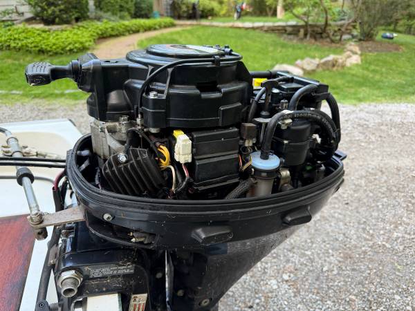 1981 Boston Whaler, Import USA — Foto 10 z 12