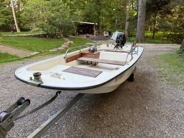 1981 Boston Whaler, Import USA — Foto 4 z 12