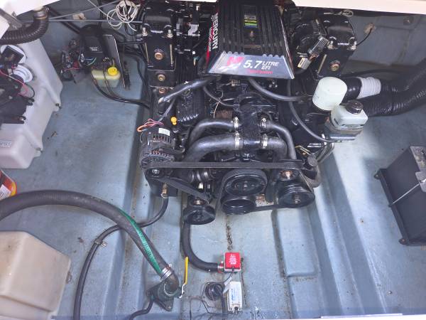 2001 Sea Ray, Import USA — Foto 6 z 12