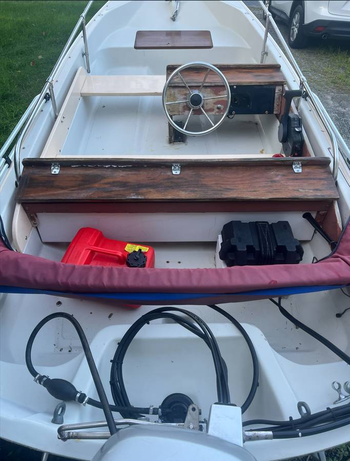 Boston Whaler, Import USA — Foto 3 z 4