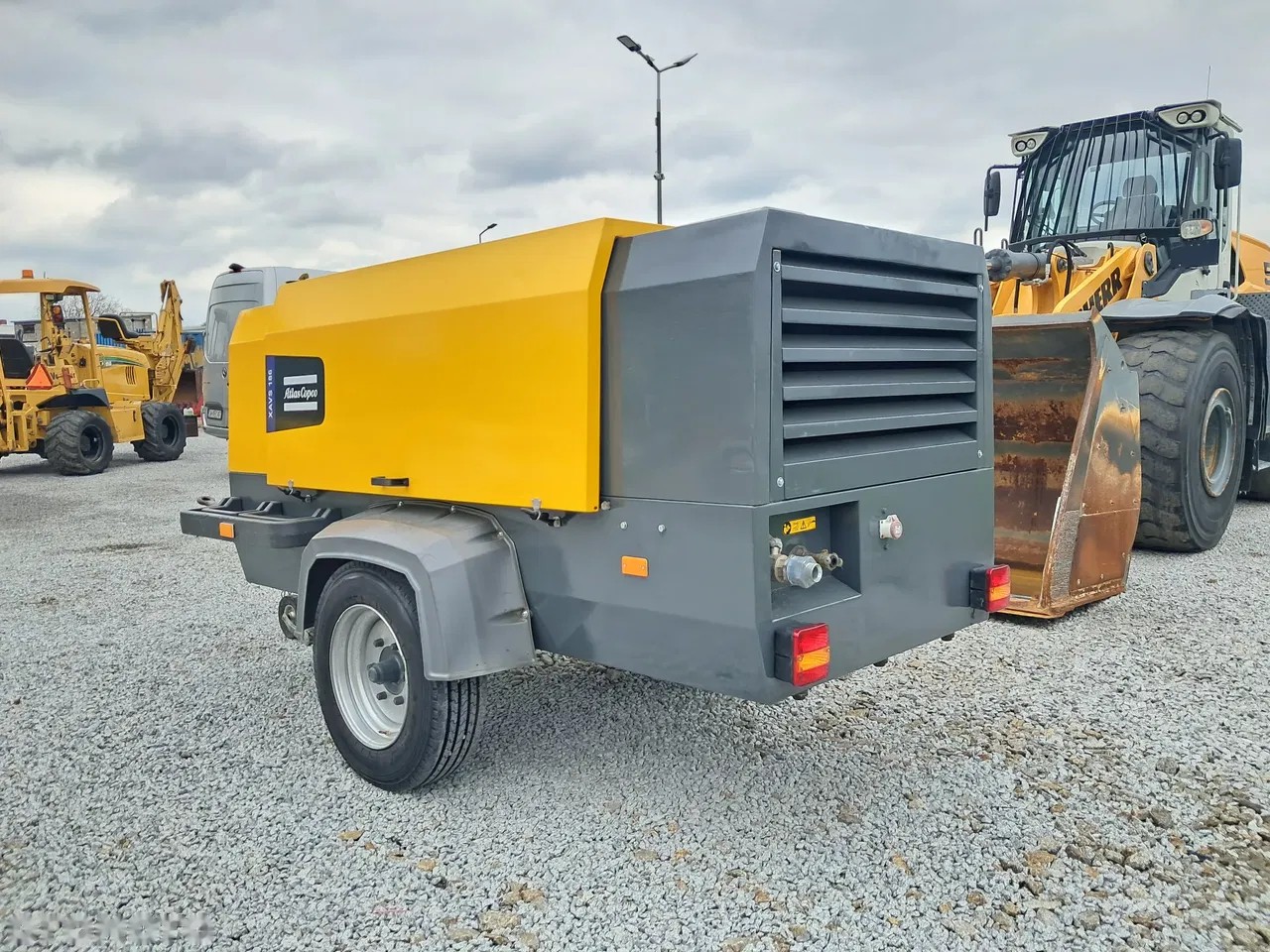 2016 Atlas Copco XAVHS 186, 3.376 mth, Import Auf Lager in der EU — Foto 3 z 11