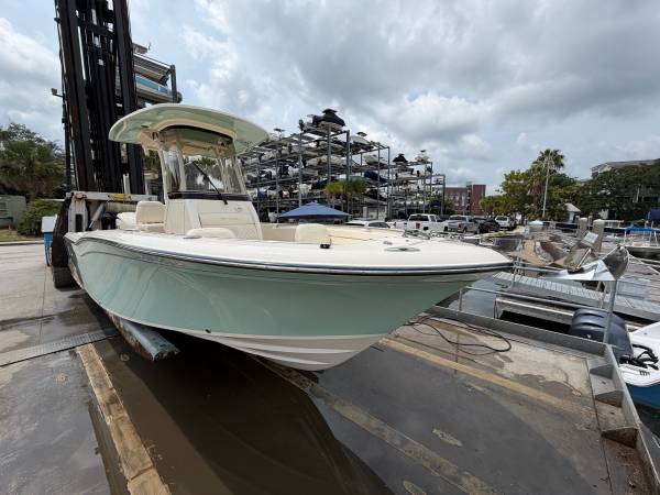 2025 Grady-White, weiß, Import USA — Foto 9 z 12