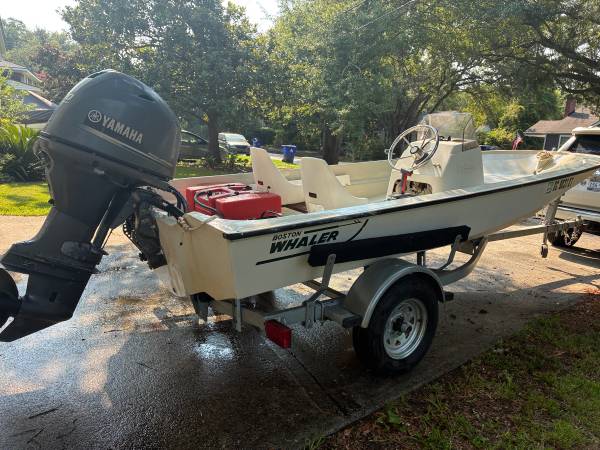 Boston Whaler, Import USA — Foto 1