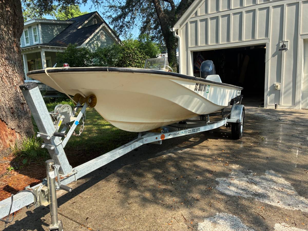 Boston Whaler, Import USA — Foto 2 z 4
