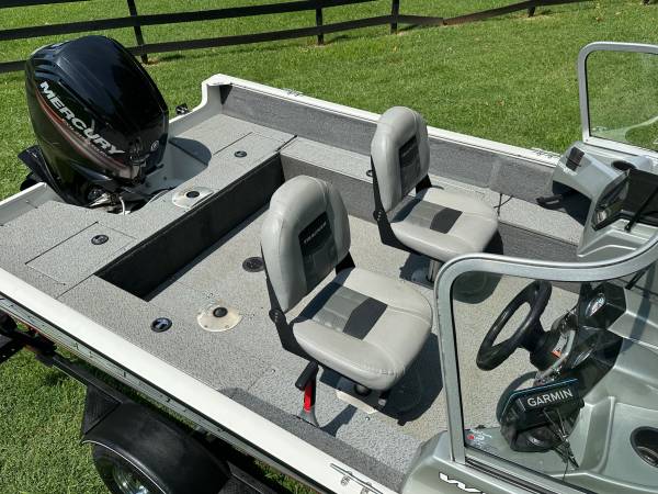 2018 Tracker, Import USA — Foto 9 z 12
