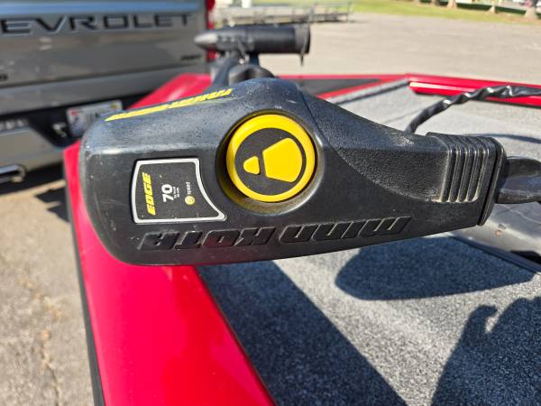 2021 Tracker, Import USA — Foto 11 z 12