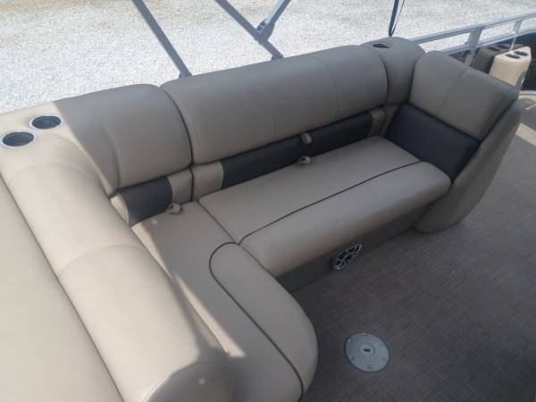 2024 Tracker, Import USA — Foto 4 z 12