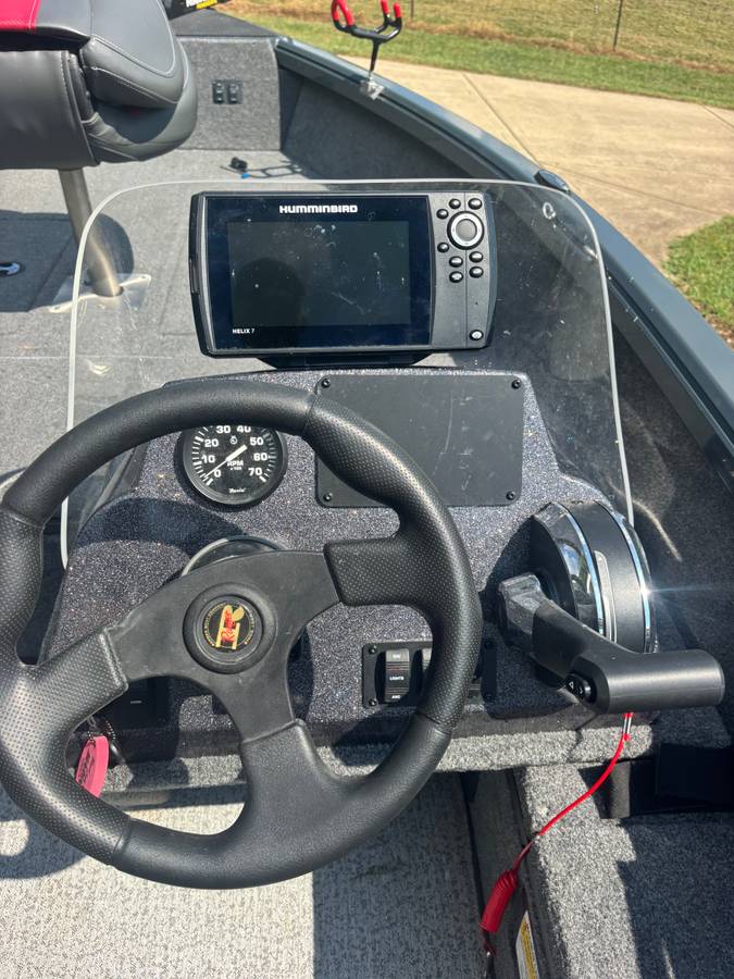 2024 Ranger, Import USA — Foto 7 z 7