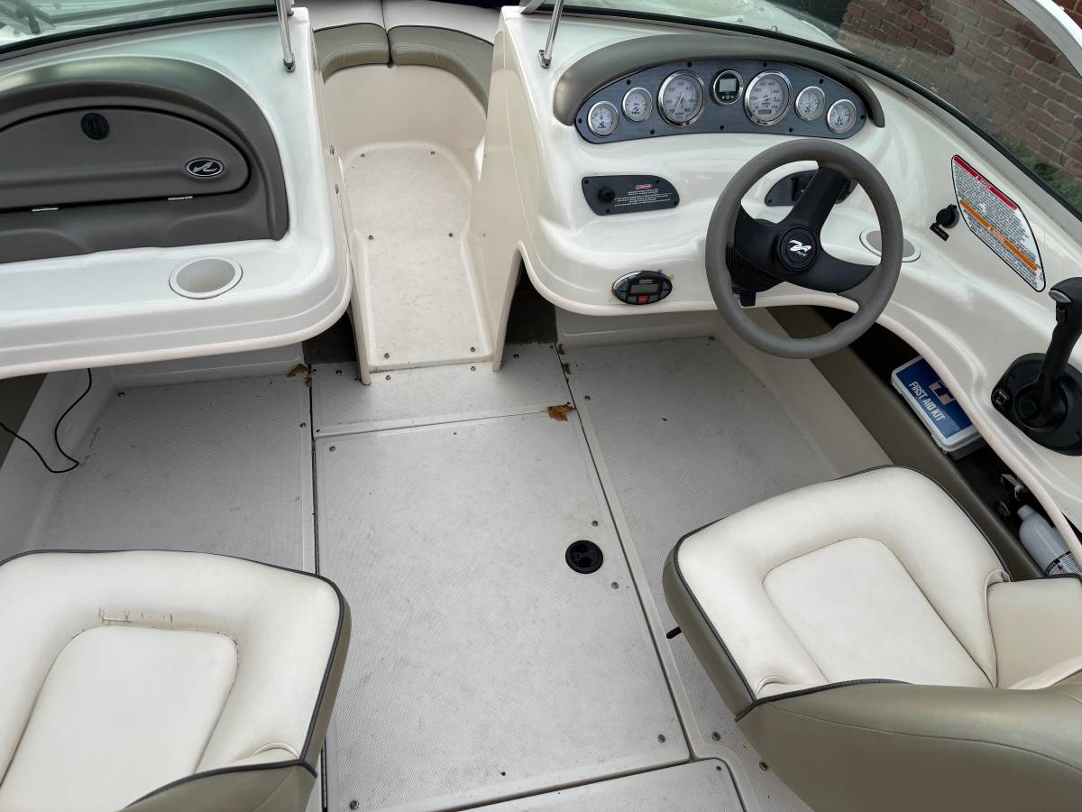 2006 Sea Ray, Import USA — Foto 4 z 6
